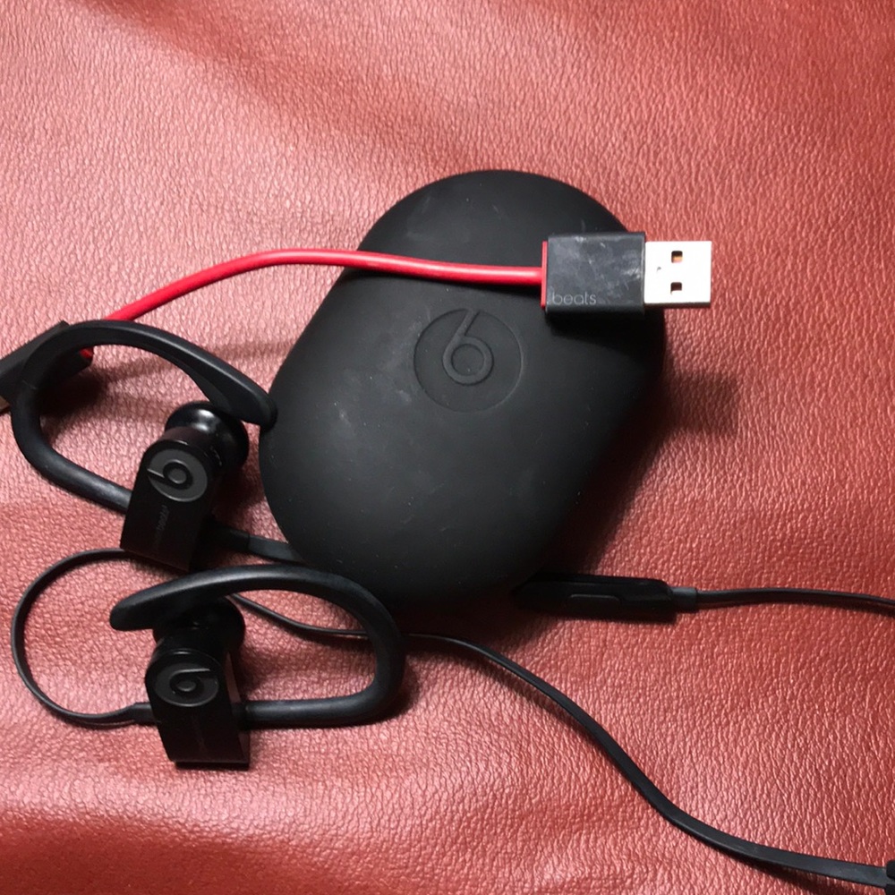 PowerBeats 3 wireless headphones